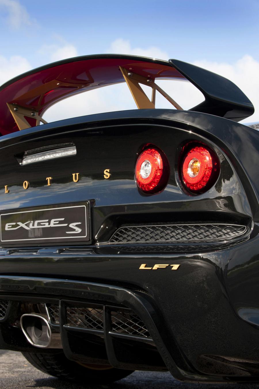  Lotus Exige S LF1 2014 года  (фото 14 из 58)